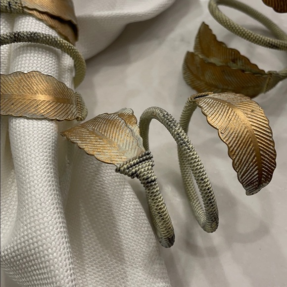 Gold napkin holders - Picture 3 of 3